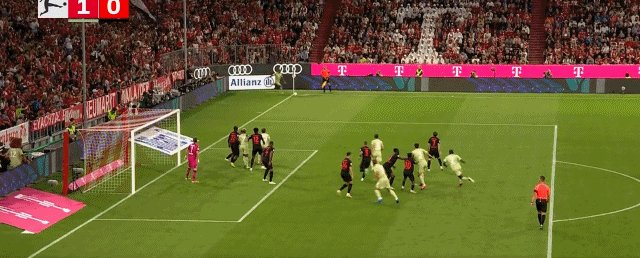 1694817272887022259.gif 拜仁07.gif