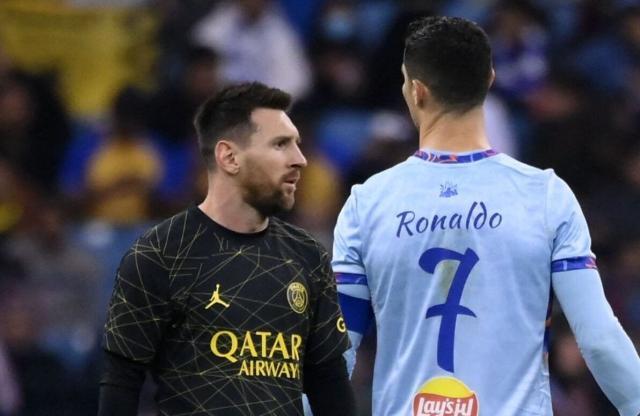1674183520974099985.jpg -i-bis-i-de-cristiano-e-o-reencontro-com-messi-num-jogo-com-.jpg